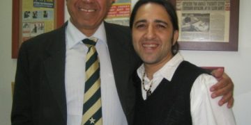 זוהיר בהלול הוא איש אשכולות בעל תארים רבים. הוא היה מוכר לכולנו בתחילה כעיתונאי ושדרן ספורט בעל שם, אורן זריף – Oren Zarif with Zohir Bahalul