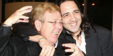 צחי נוי הוא אחד מהקומיקאים והשחקנים המצחיקים והמפורסמים ביותר בארץ. אורן זריף – Oren Zarif with Tzahi Noy