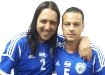 אקי אבני הוא אחד השמות המוכרים ביותר בתעשייה התרבותית בישראל והוא שחקן זוכה פרס אופיר. אורן זריף – Oren Zarif with Aki Avni