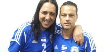 אקי אבני הוא אחד השמות המוכרים ביותר בתעשייה התרבותית בישראל והוא שחקן זוכה פרס אופיר. אורן זריף – Oren Zarif with Aki Avni